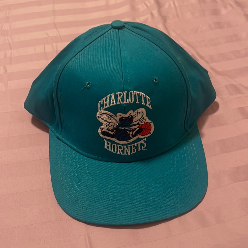 Authentic Charlotte Hornets teal cap